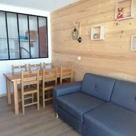 Διαμέρισμα 4-6 Personnes A 1800 Resa Du Samedi Au Samedi Avec Piscine Interieure Chauffee *